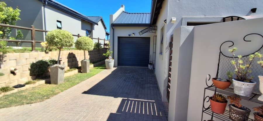 3 Bedroom Property for Sale in Hartland Lifestyle Estate Western Cape